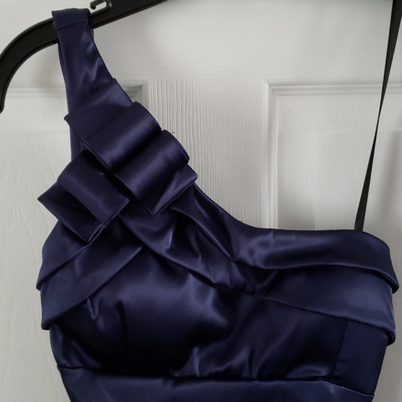 Worn once! Le chateau- Formal dress NWOT - Picture 5 of 16